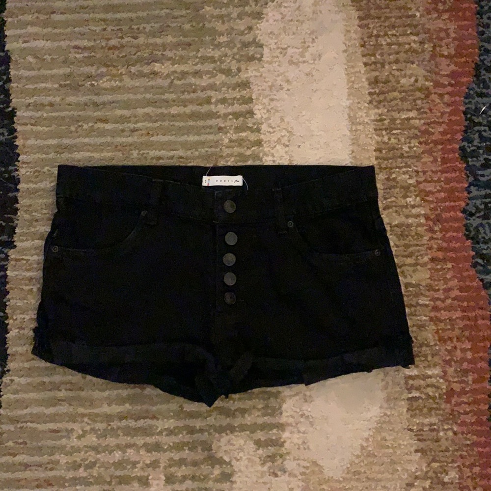 Rusty Booty Shorts